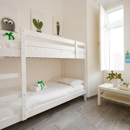 I 20 Archi Apartment